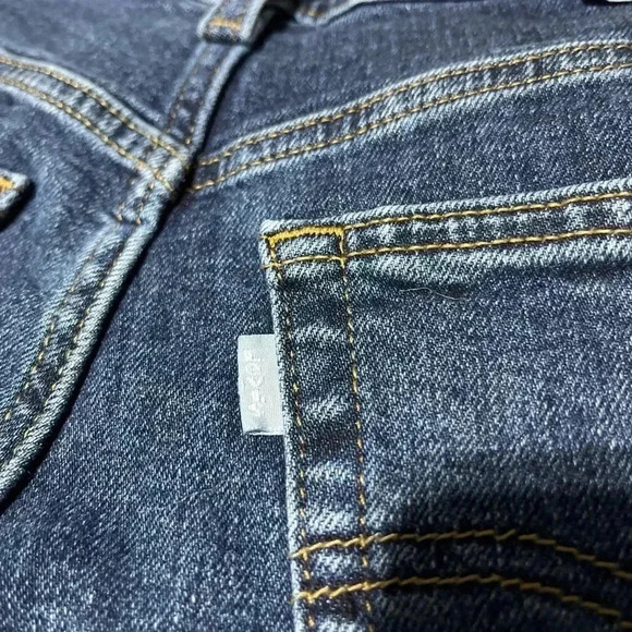 Levis Silvertab High Waisted Mom Jeans Tapered Women’s Size 30 Medium Wash - Picture 13 of 13